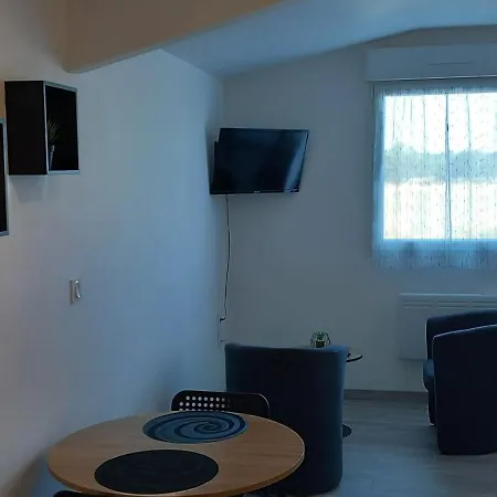 Les Escargots Du Mont بيت ضيافة Tanis